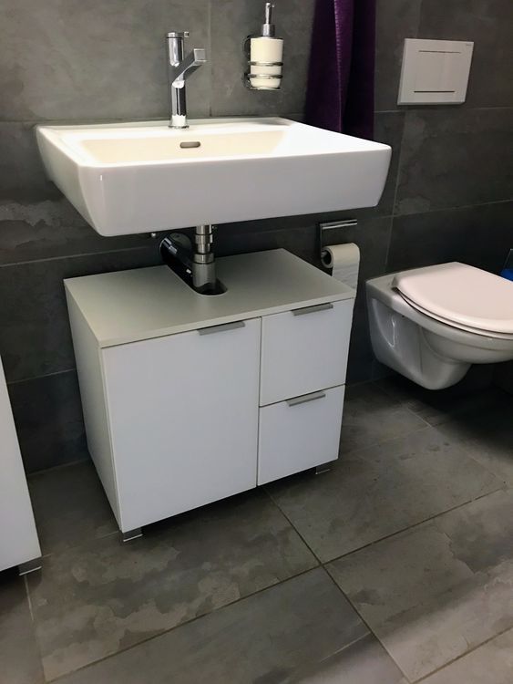 Mobili per bagno: Waschbeckenunterschrank – Usato da Ittigen venduto da flu_nqh8