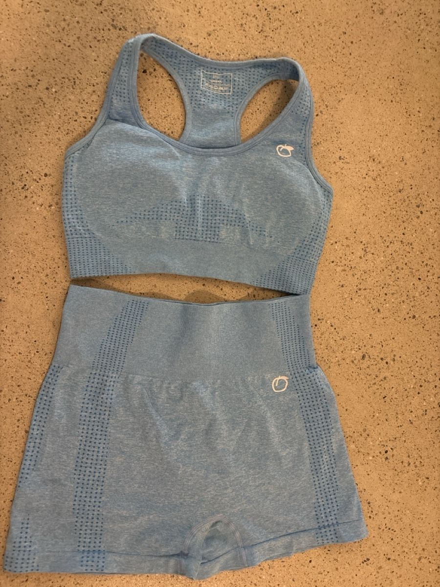 Lotti di vestiti: Peachy Passion Gymset , hellblau, Grösse M – Nuovo (secondo la descrizione) da Winterthur venduto da lin0a