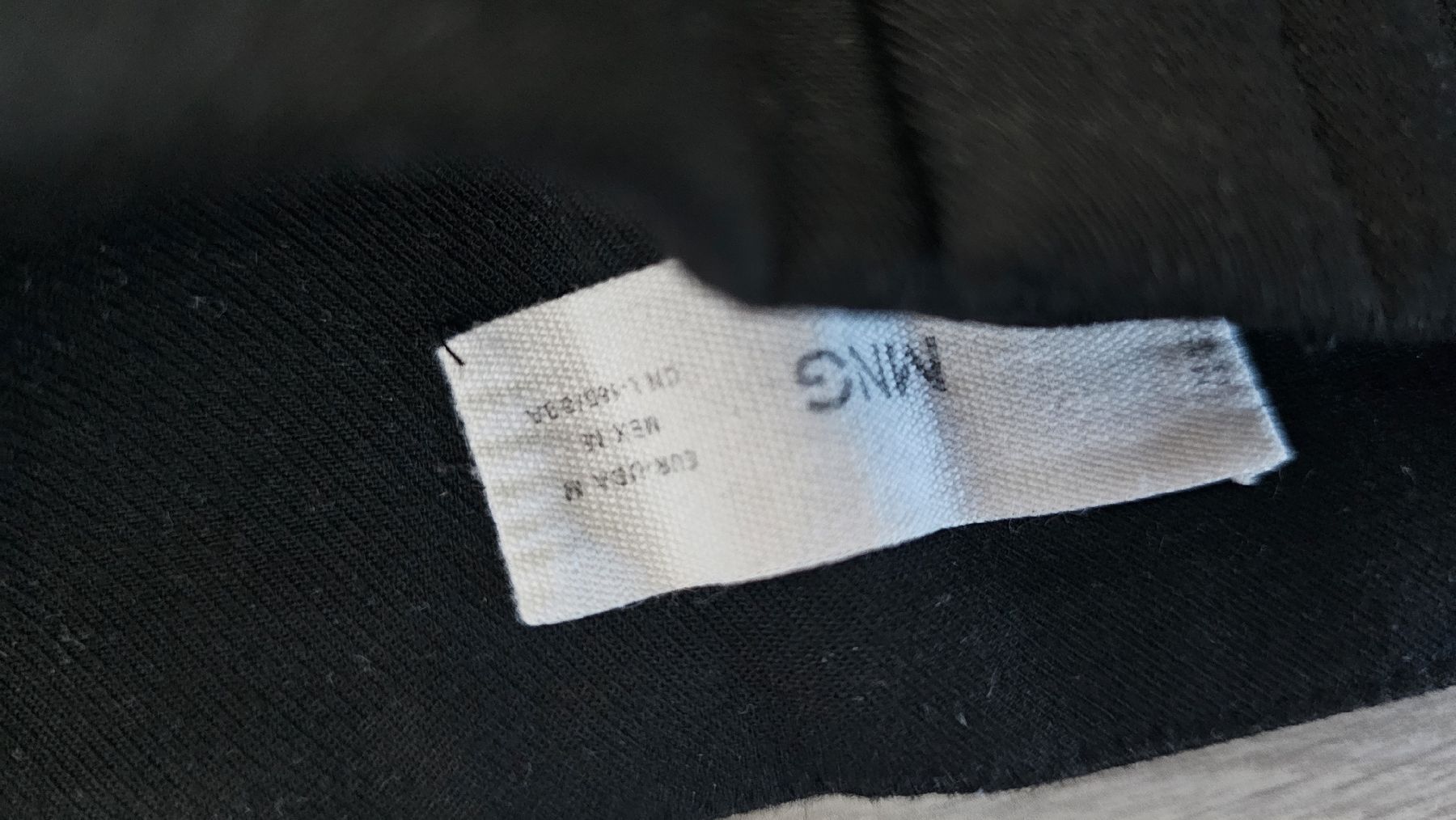Mango Pantaloni: Mango Hose, Schwarz, Grösse M – Usato da Dintikon venduto da MiaCi 2