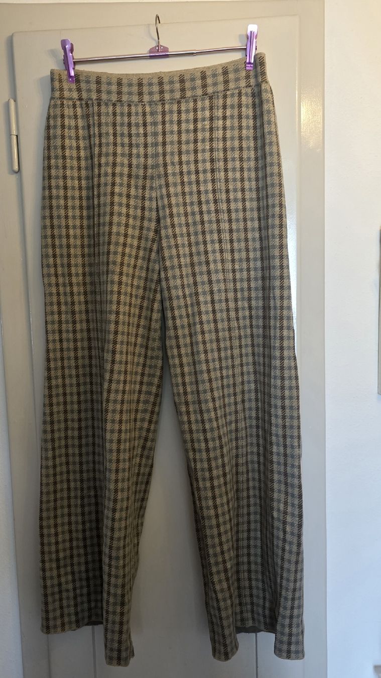 Pantalons: Minus Hose kariert Grösse L – D'occasion à Lyss par wal_q9rg