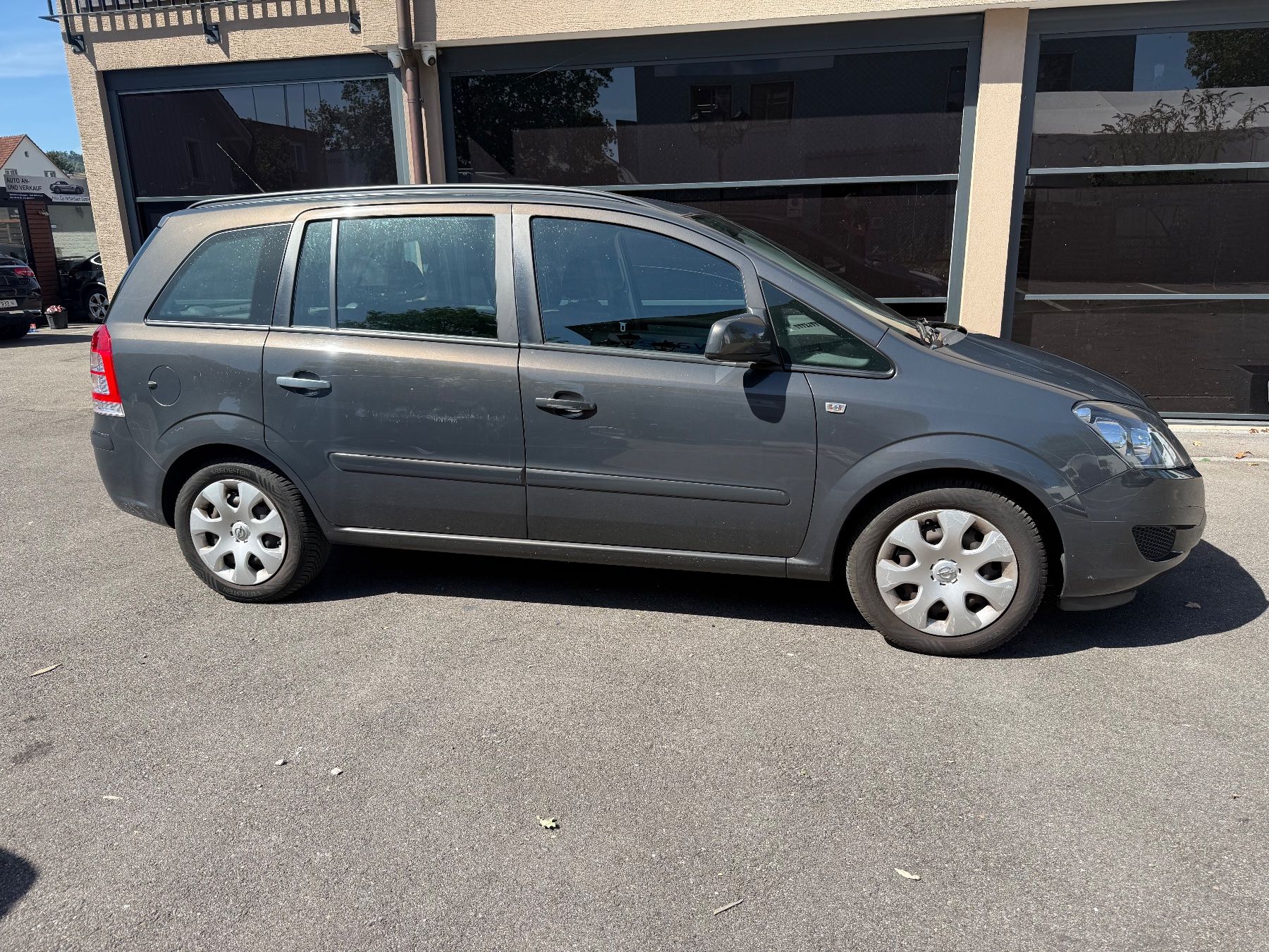 Opel Automobili: Opel Zafira – Usato da Fehraltorf venduto da bri_m65j 3