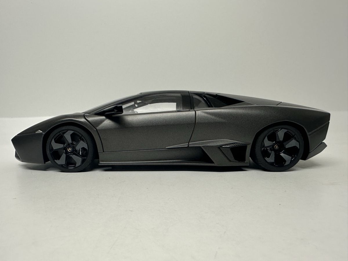 Autoart Modellini d'auto: Lamborghini Reventon 1:18, mattgrau, AUTOART – Usato da Zofingen venduto da rf9_x2xt 2
