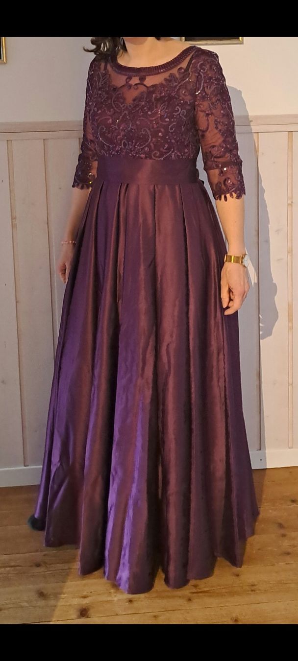JJ’s House Vestiti: A-Linien Kleid mit Pailleten und Spitze – Nuovo e nell'imballaggio originale da Leimbach TG venduto da matahi02 5