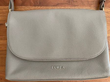 Furla Handtasche grau