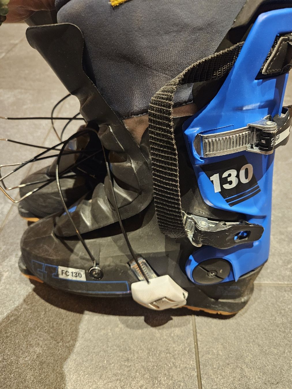 Scarpe da uomo: FULL TILT Skischuhe – Usato da Celerina venduto da cor_9yfb