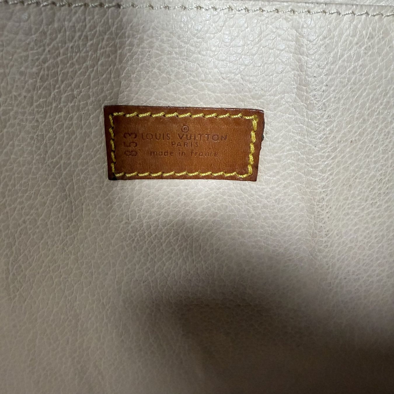 Louis Vuitton Taschen: Louis Vuitton Sirius 55-Tasche (853) – Gebraucht aus Neuhausen von Luxury_Atelier 7