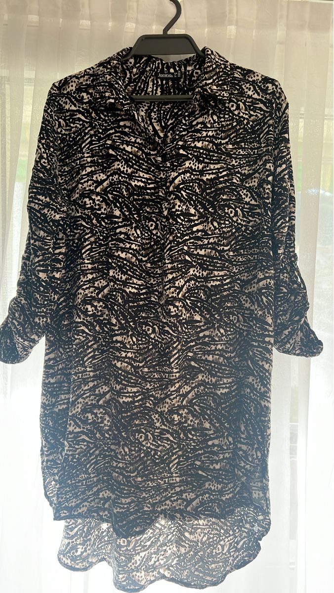 Robes: Damen Bluse(Tunika) – D'occasion à Villmergen par KIWI7983