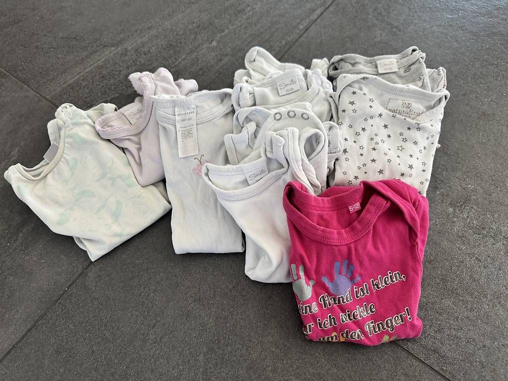 Lotti & Set di vestiti: Sommerkleider Grösse 74/80 – Usato da Wattenwil venduto da Poschi_71 2