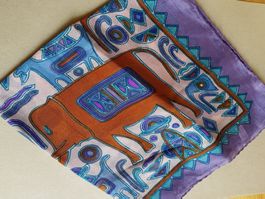 Edles Tuch aus Seide in flieder – INKA Style