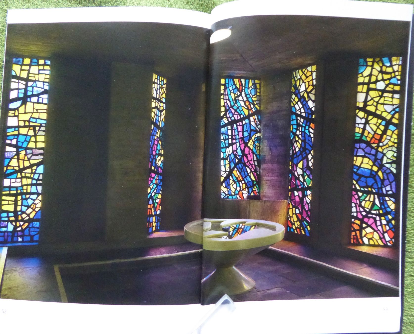 Libri: Moderne Glasmalerei im Jurabogen, Kunstführer – Usato da Affoltern am Albis venduto da Cadorso 2