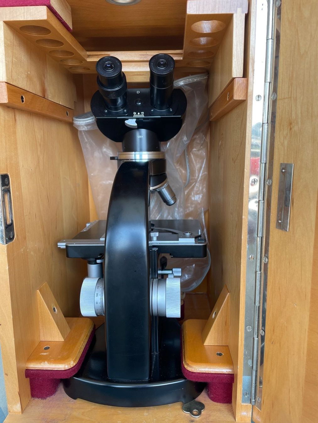Leitz Microscopi: Leitz Stereo Mikroskop Museumsreif – Usato da Zürich venduto da Dmbz 3