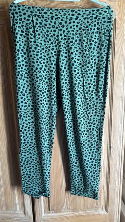 Hose mit Leopardenmuster Petrol/Schwarz Grösse M neu