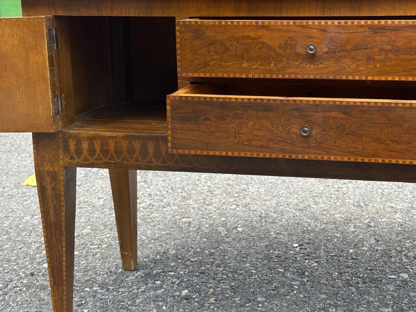 Cassettiere: Antike Kommode / Sideboard mit Intarsien – Usato da Otelfingen venduto da Yossi-68 1