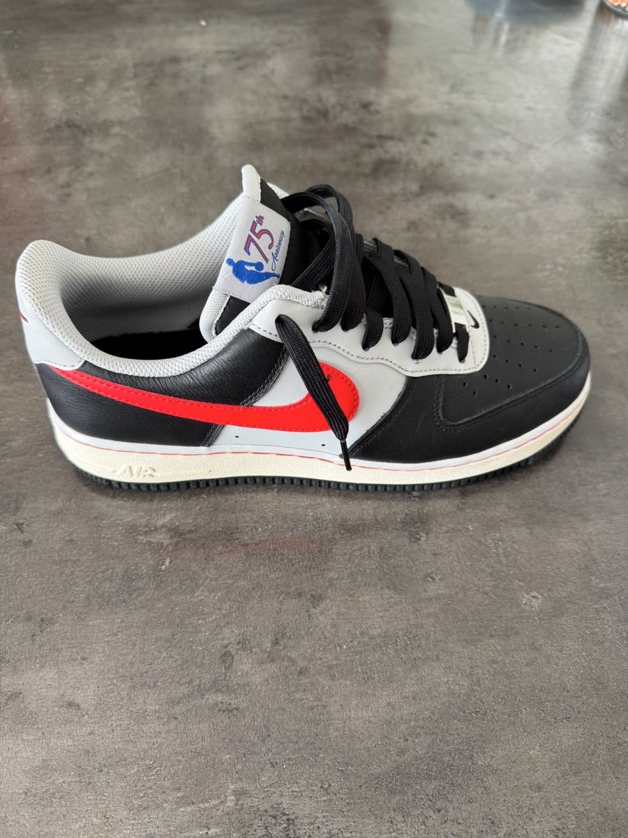 Nike Scarpe da uomo: Nike Air Force 1 - LV8 NBA – Usato da Fontaines NE venduto da iness100 1