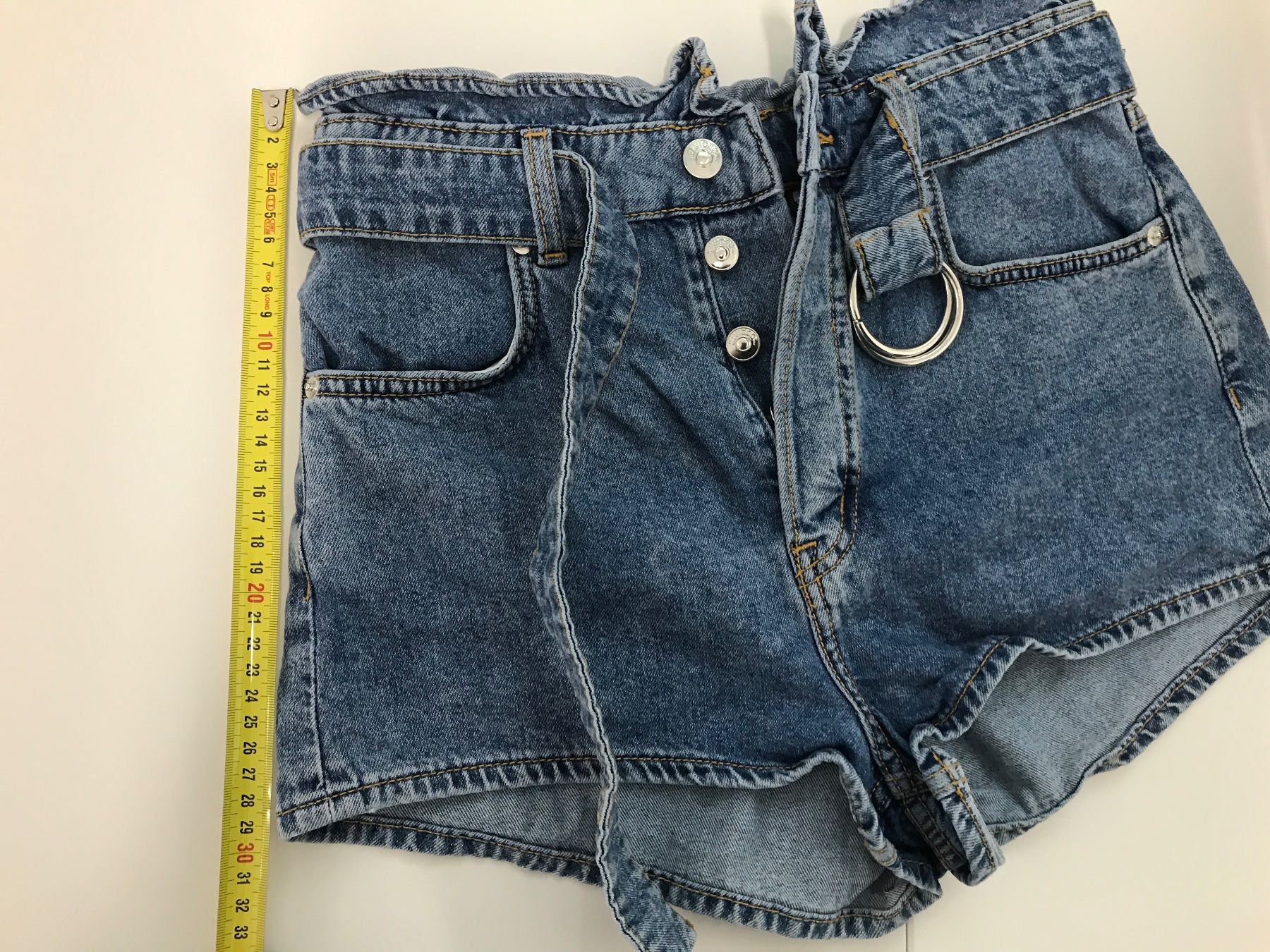 Jeans: Jeans Shorts Gr 36 – Usato da St. Margrethen SG venduto da kellenbh 4