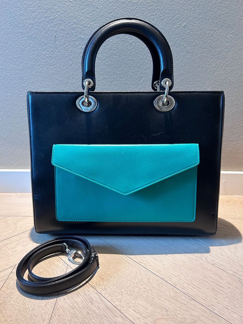 Dior Borse da donna: Edle DIOR Handtasche in Schwarz – Usato da Zollikon venduto da iri_nz2l 1