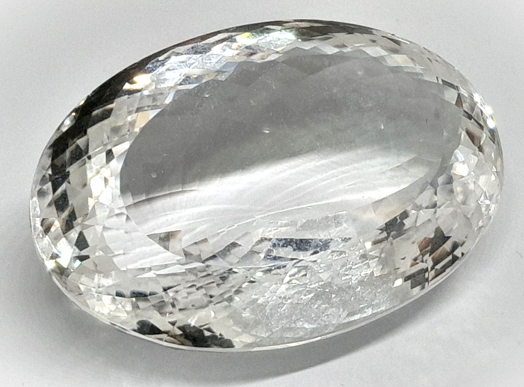 Edelsteine: 1x Quartz clair 69.02 ct - Valeur 314.- Fr – Neu (gemäss Beschreibung) aus Grimisuat von Valgem