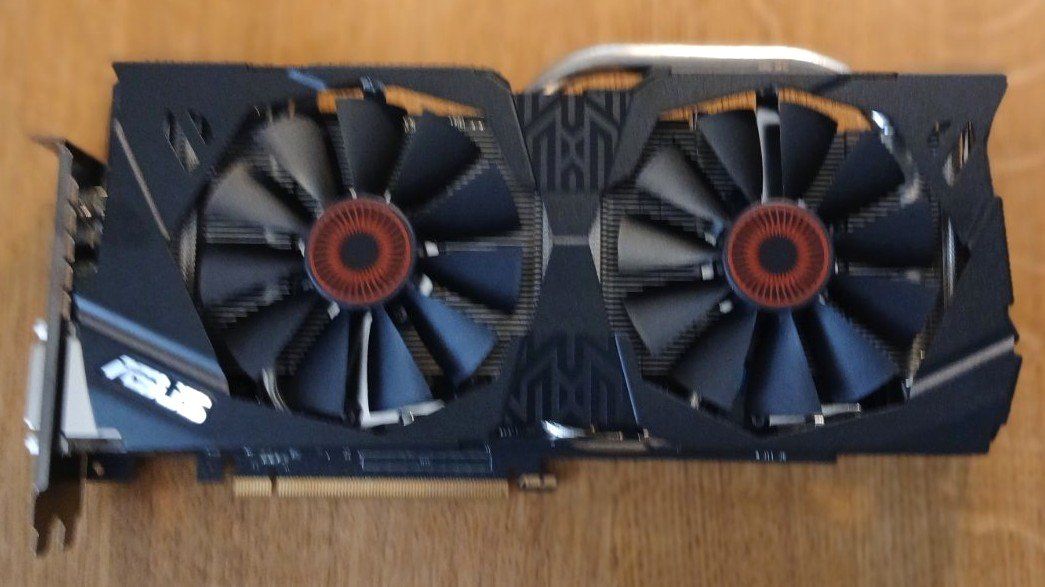 Asus Cartes graphiques: ASUS DirectCU II Graphics Card – D'occasion à Oftringen par vuc_frq6 1
