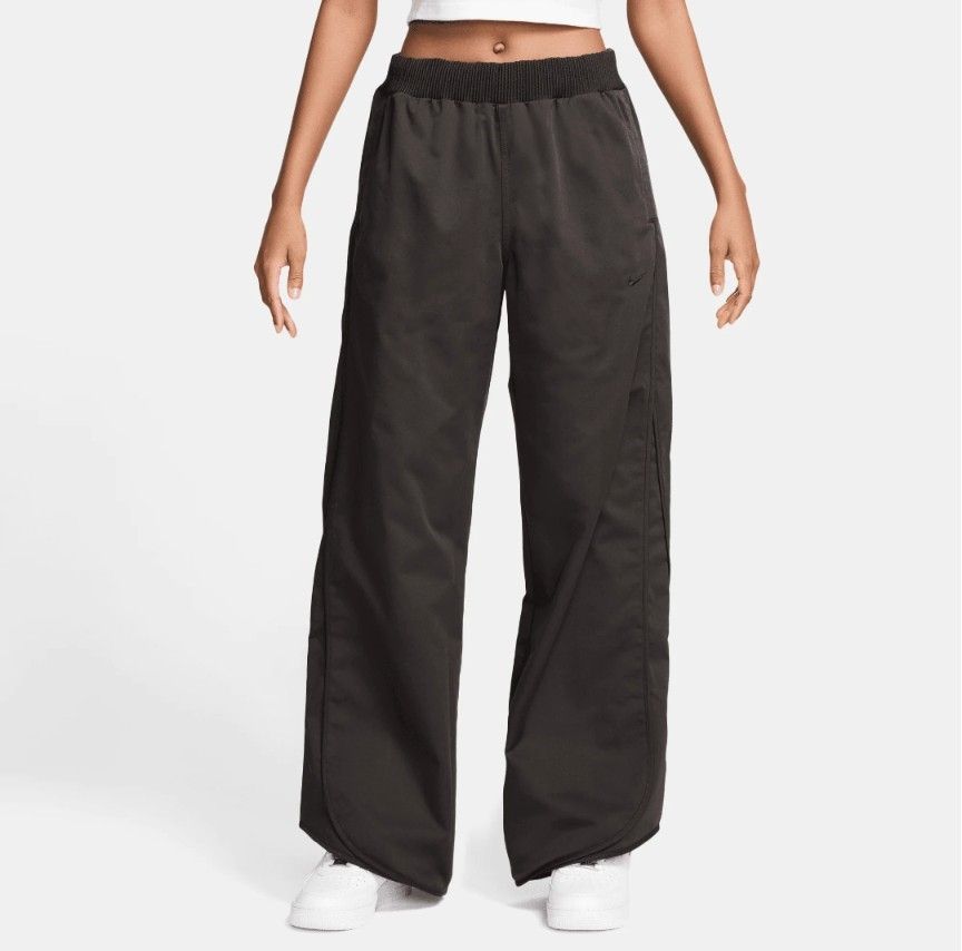 Nike Pantalons: Nike trackpants/freizeithose – Neuf (Voir description) à Rütihof par zoe.jpg 1