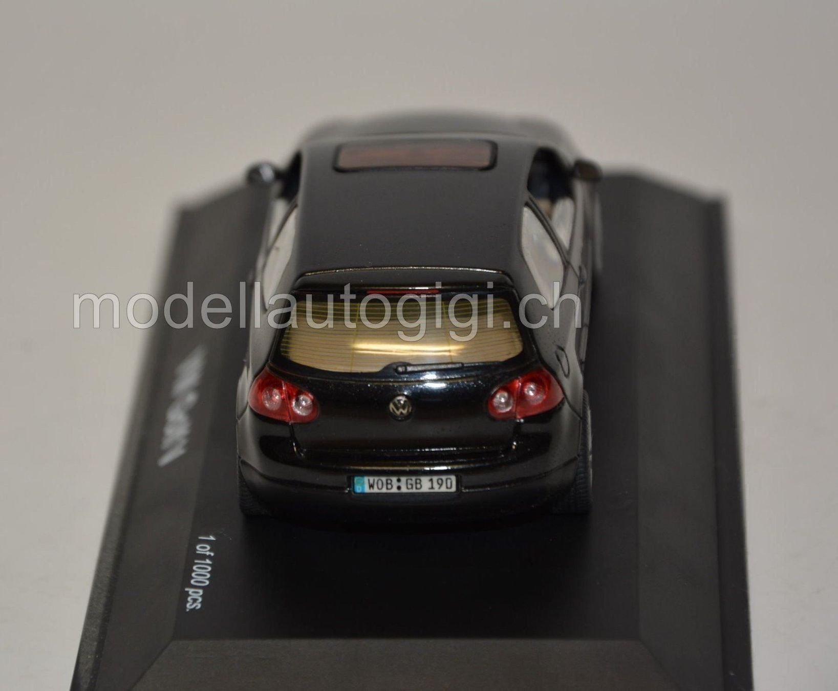 Volkswagen Modellini d'auto: VW Golf V , Schuco , 1:43 – Nuovo e nell'imballaggio originale da Goldach venduto da Feivel9 6