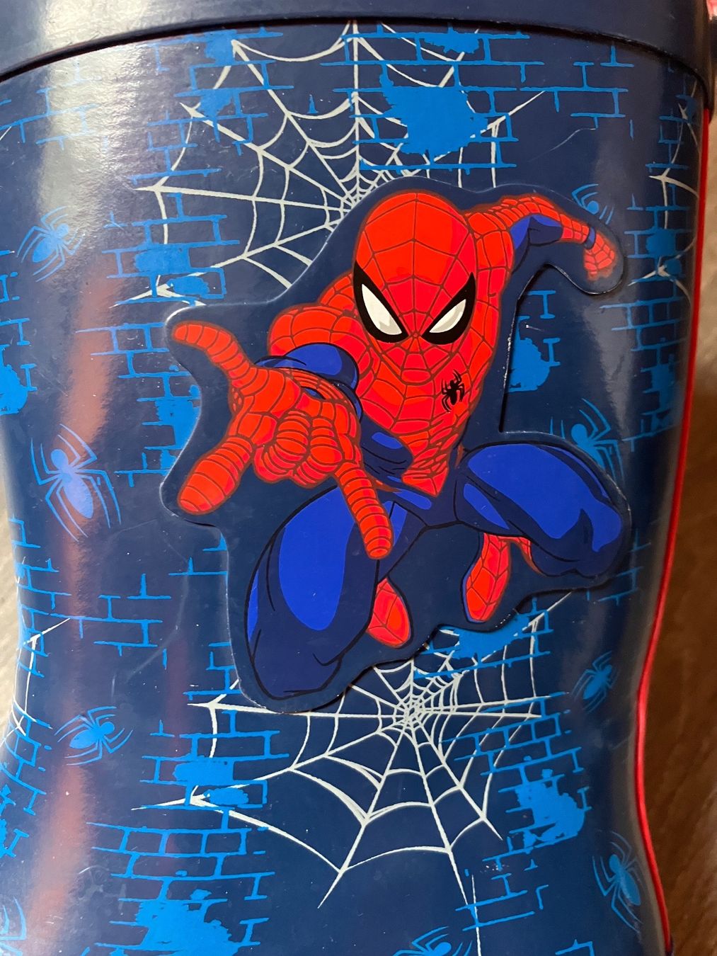 Scarpe da uomo: Gummistiefel/Regenstiefel Spiderman Gr. 30 – Usato da Gattikon venduto da stri_lgs79 5