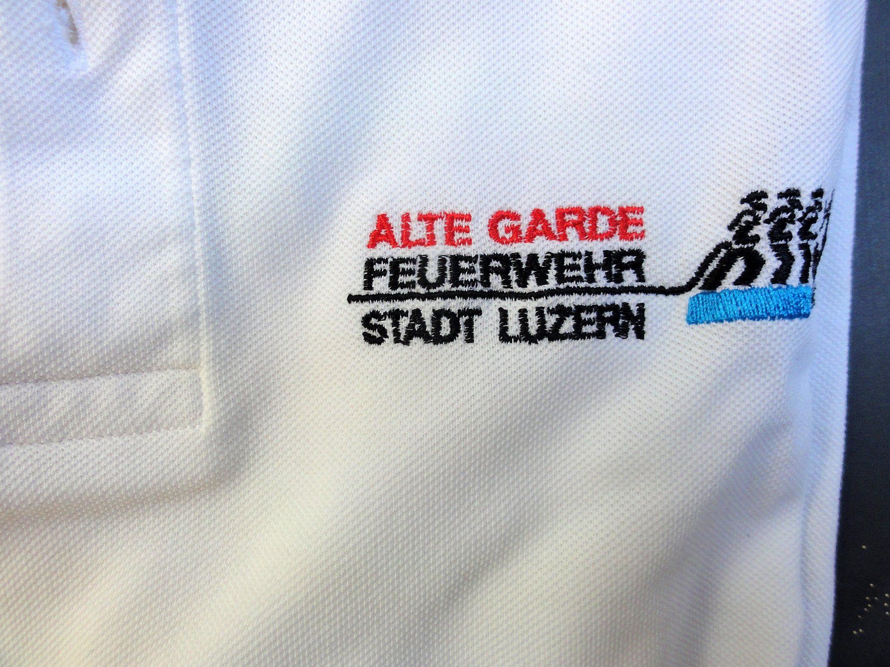 Uniformi: Feurwehr Hemd und T- Shirt – Nuovo (secondo la descrizione) da Ebikon venduto da 2297 3
