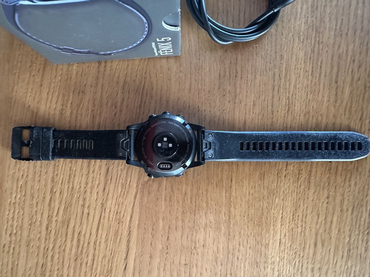 Garmin Smartwatch: Garmin Fenix 5 Sapphire Edition – Usato da Meggen venduto da Aur_r5rp 3