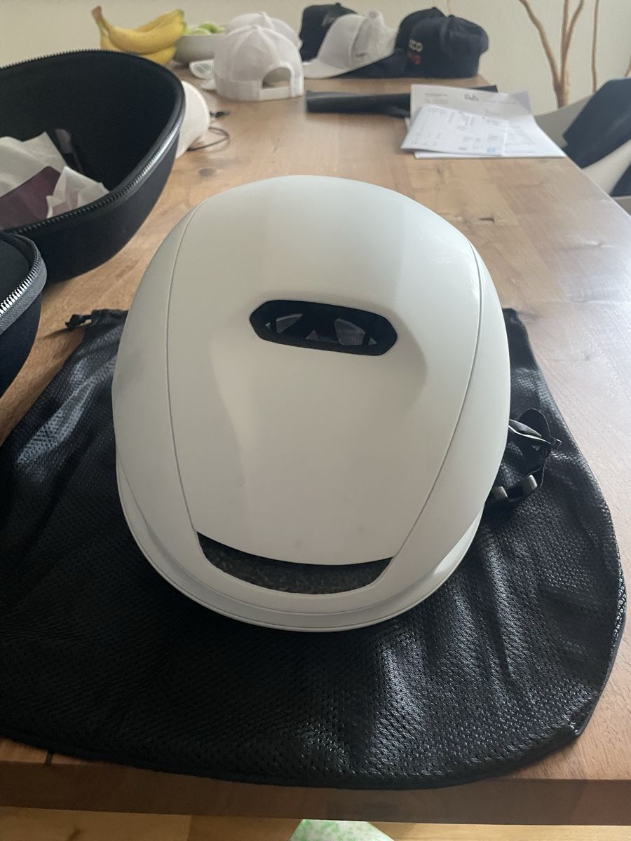 Oakley Casques: Oakley Aro7 Velohelm – D'occasion à Gossau ZH par Oliver.12 2
