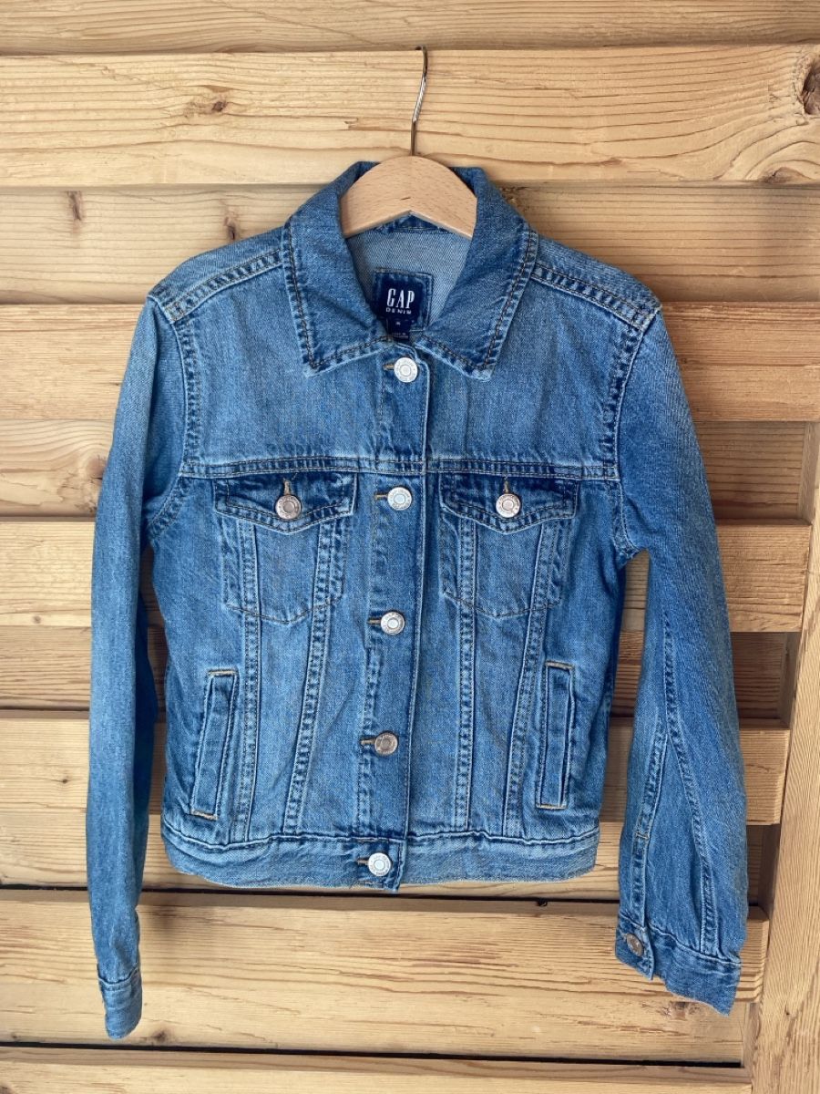 Gap Giacche & Cappotti: Jeansjacke von GAP Gr. 130 – Usato da Saanenmöser venduto da ballerinas