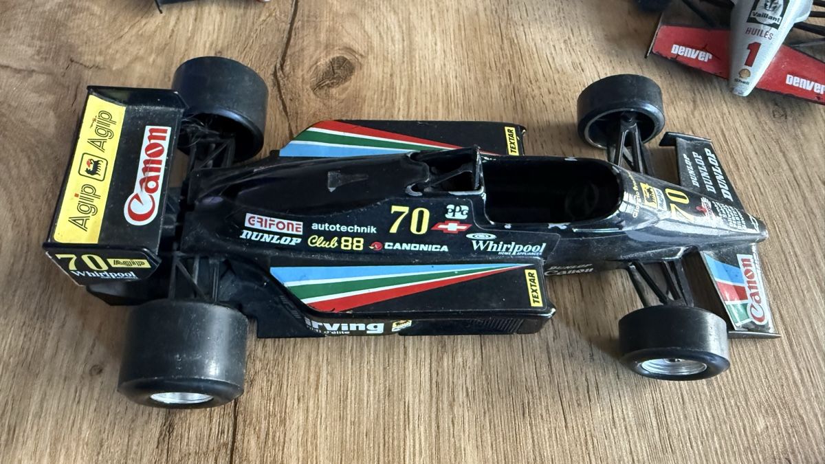 Bburago Modellini d'auto: Modellautos Burago – Usato da Allschwil venduto da Schweiz2016 8