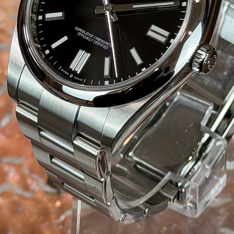 Orologi: Rolex Oyster Perpetual 41mm 124300 – Usato da Genève venduto da minty.watches 4