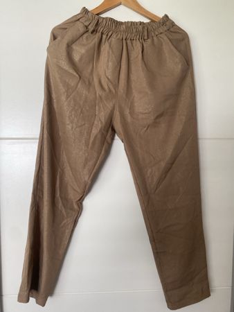 Braune Stoffhose "By Coco", Grösse 40