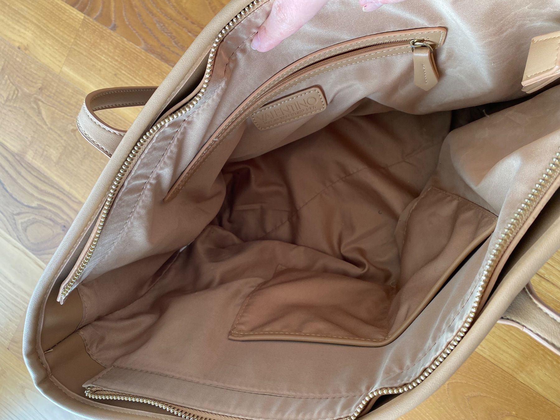 Valentino Taschen für Damen: Valentino Shopping Bag – Gebraucht aus Sissach von laura.x4 3