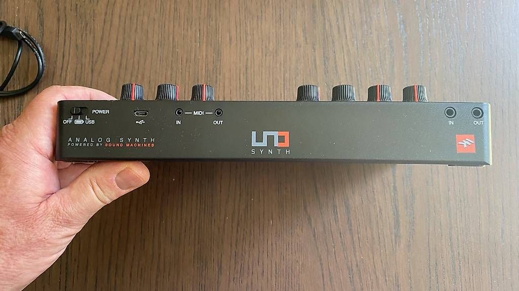 Musikinstrumente: UNO synth – Gebraucht aus ONEX von charbcharb 2