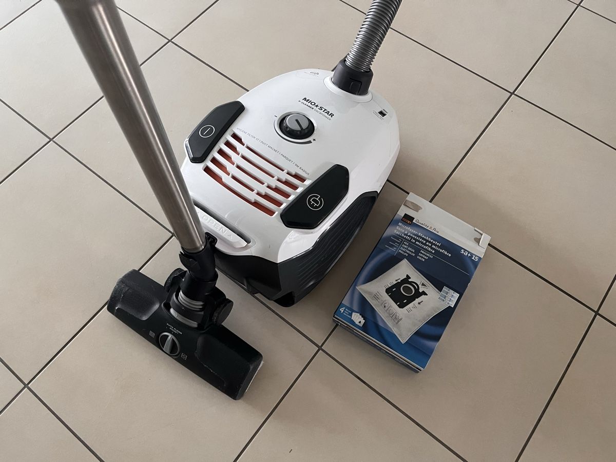 Mio Star Aspirapolveri & Accessori: Mio-Star V-Cleaner VAC8POWER Staubsauger – Usato da Oberrieden venduto da kiwimatt 1