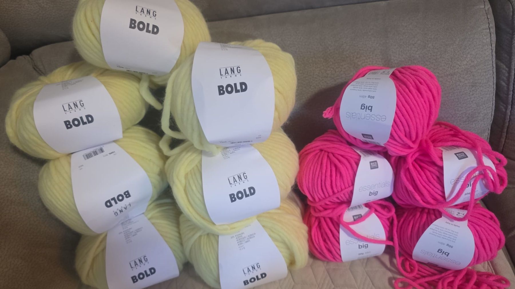 Wolle: 75 Stück Knäule Garn Wolle Silk neu – Neu und originalverpackt aus Baar von Vili7 3