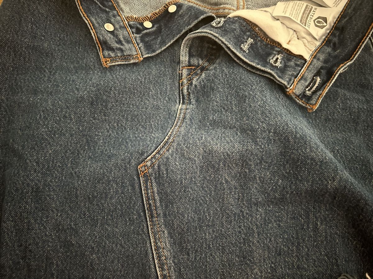 Levi's Jupes: Jeansmini mit Fransen – D'occasion à zürich par N2424 1
