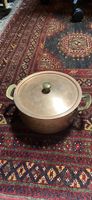 Casserole ronde en cuivre avec couvercle