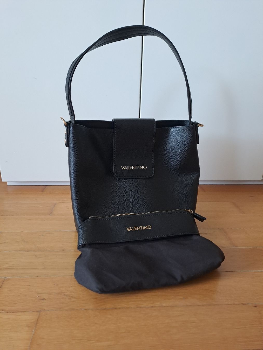 Valentino Taschen für Damen: Handtasche – Neu (gemäss Beschreibung) aus Stettlen von cas_zzk7 1