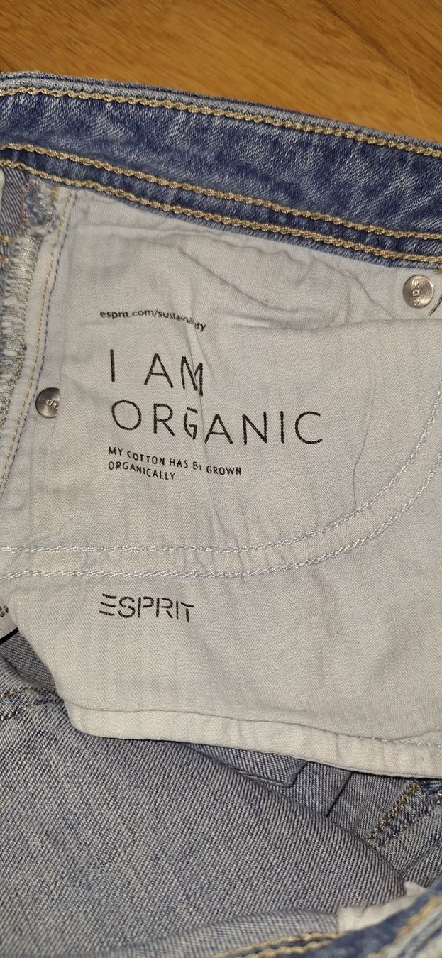 Esprit Jeans: Esprit, jeans clair – Neu (gemäss Beschreibung) aus Lussery-Villars von pousinete02 4