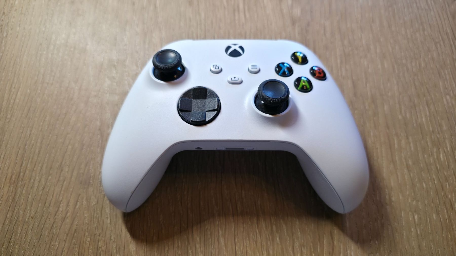 Microsoft Manettes: Gamer / Microsoft / Xbox Wireless Controller Robot White – Neuf (Voir description) à Sirnach par TheMrFreeman 1
