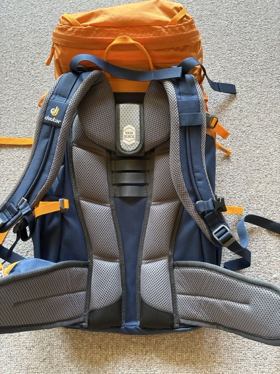 Deuter Borse & Zaini: Deuter Fox 30 Wanderrucksack, Neu, Orange/Blau – Nuovo (secondo la descrizione) da Birr venduto da Brigitte73 7