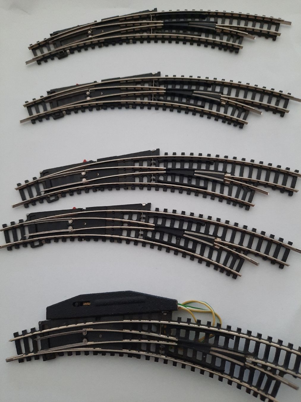 Trix Modellini di ferrovie: 6 pieces aiguilles minitrix – Usato da Les Evouettes venduto da mar_pp2b