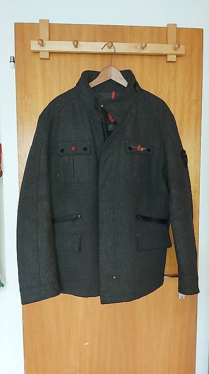 Giacche: Strellson Jacke Wolle Gr.54/56 anthrazit – Usato da Uetendorf venduto da Ladouce