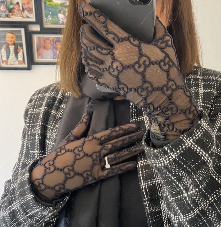 Gucci Tll Handschuhe mit GG Motiv (Neu (gemss Beschreibung)) in Oberdorf  BL fr CHF 499  mit Lieferung auf Ricardo kaufen