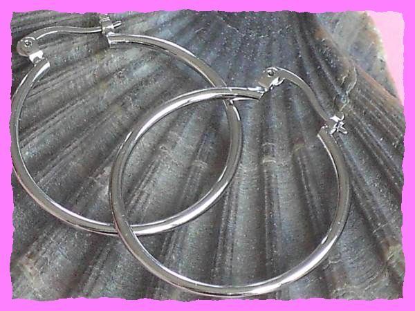 Orecchini pendenti & Orecchini a lobo: Creolen - Klassiker – Nuovo e nell'imballaggio originale da Oberglatt ZH venduto da Diamond-Girl 1