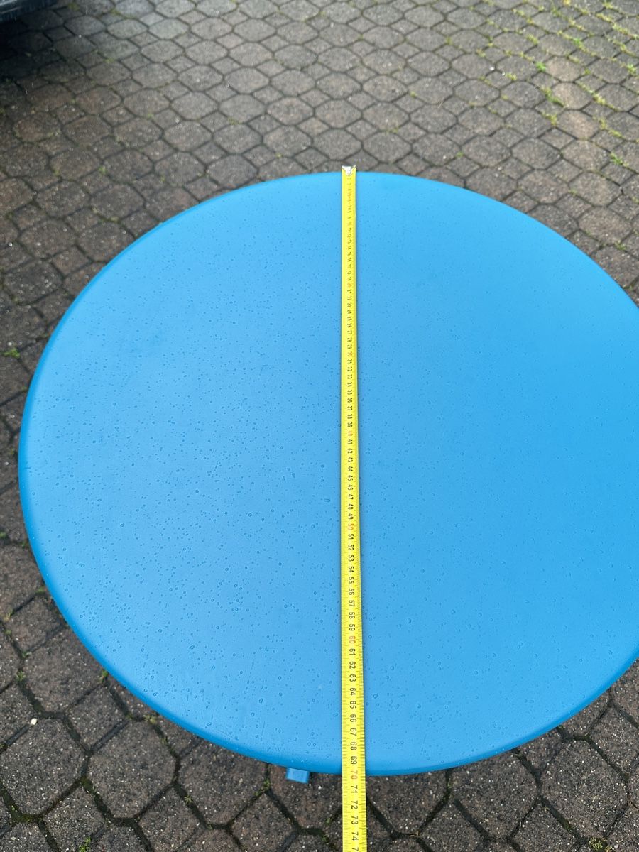 Tische: Blauer Gartentisch, Metall, – Gebraucht aus Aarburg von Schatzaffe 4