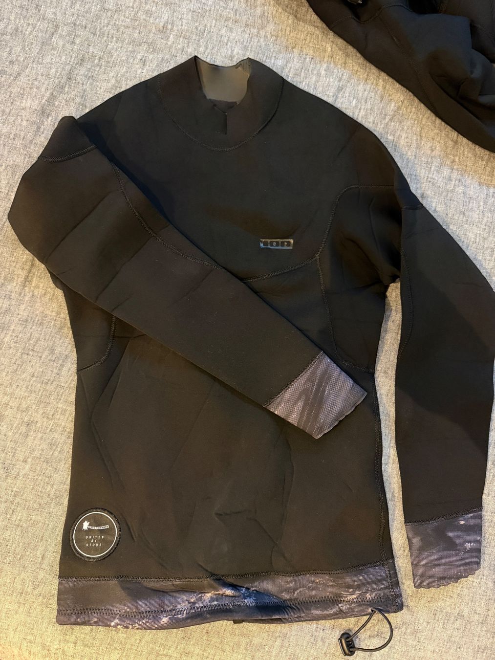 ION Completi: ION Core Onyx full suit 50/M – Nuovo e nell'imballaggio originale da Gockhausen venduto da jdu_hzd2