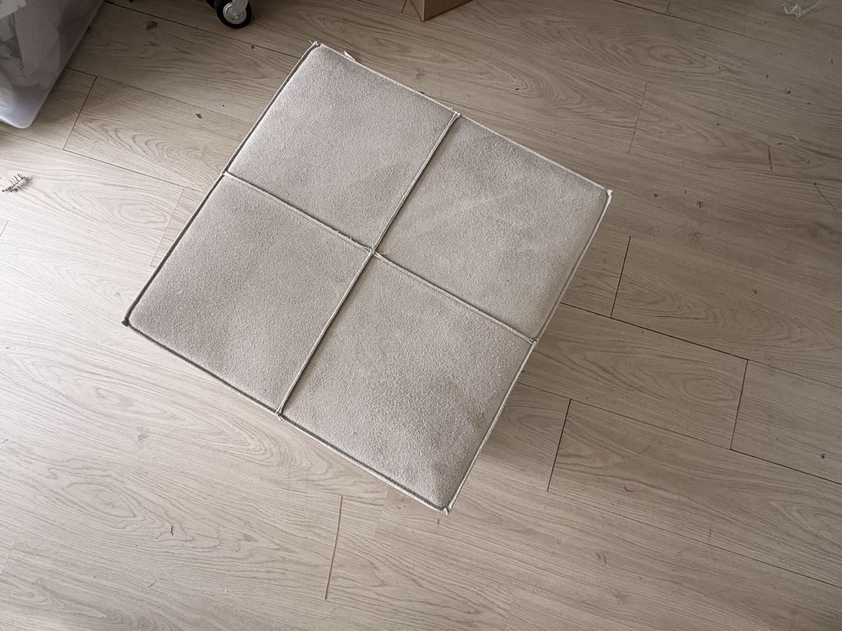 Minotti Sgabelli: Minotti Hocker aus Wildleder  – Usato da Kilchberg ZH venduto da bau_x7vy 1
