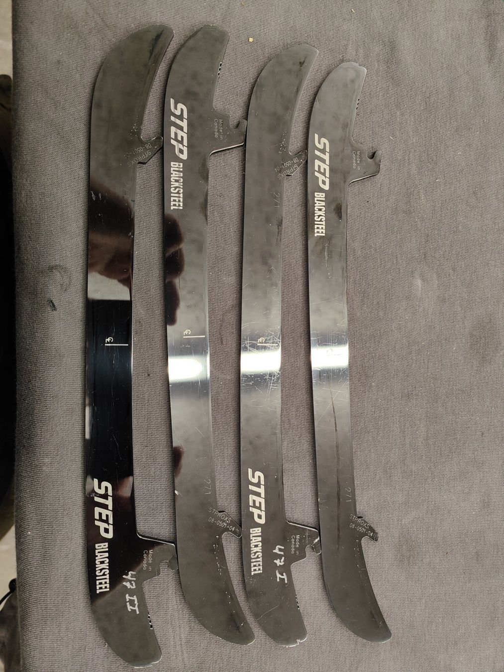 Pattini da ghiaccio: STEP Blacksteel Kufen / Eisen, Länge 271 – Usato da Ermensee venduto da Ermensee1